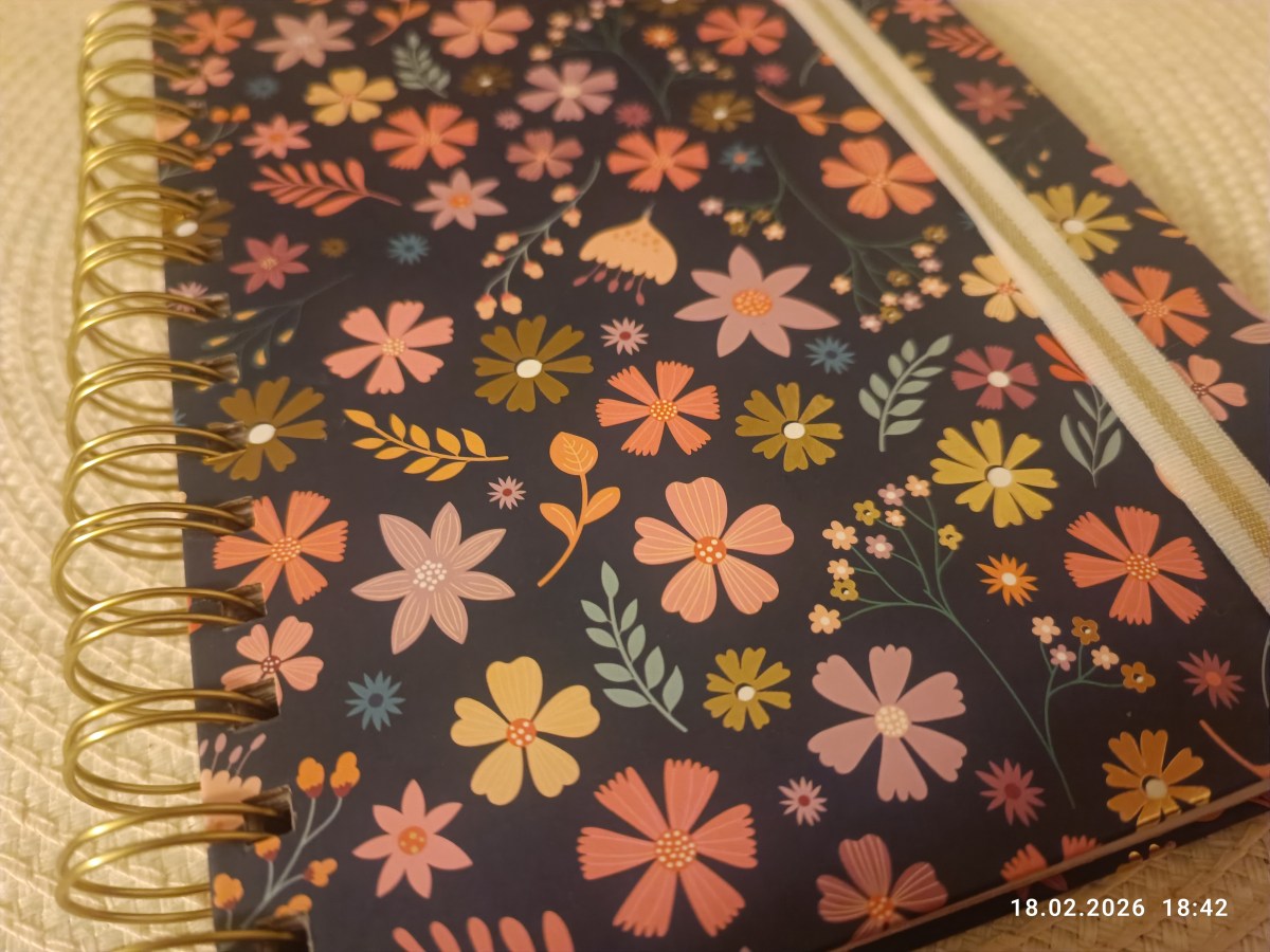 COMMONPLACE&nbsp; JOURNAL